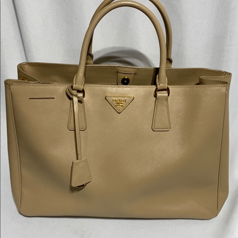 PRADA Sabbia Saffiano Lux Beige Leather Tote